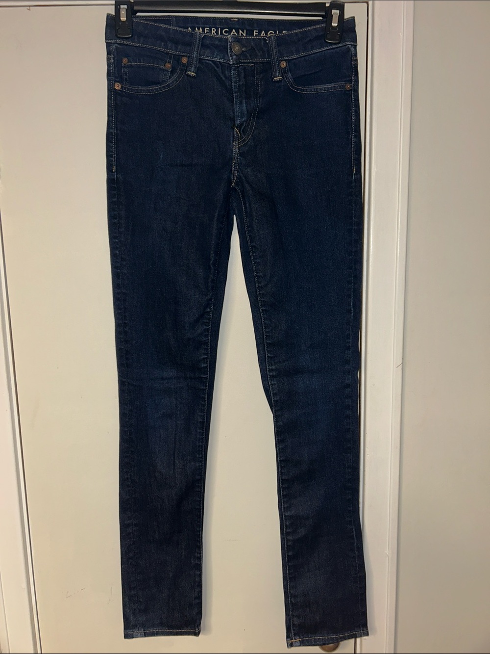 American Eagle Outfitters Dark Blue Skinny Jeans - Size 29x34